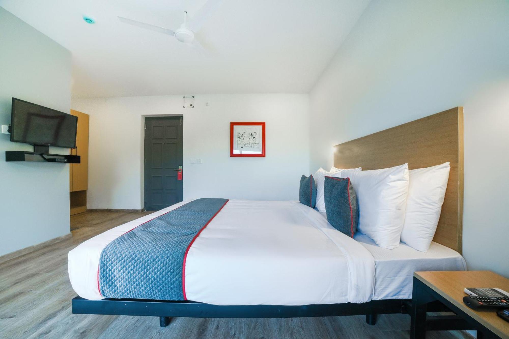 OYO Townhouse 211 Laguna Ecr Chennai Luaran gambar