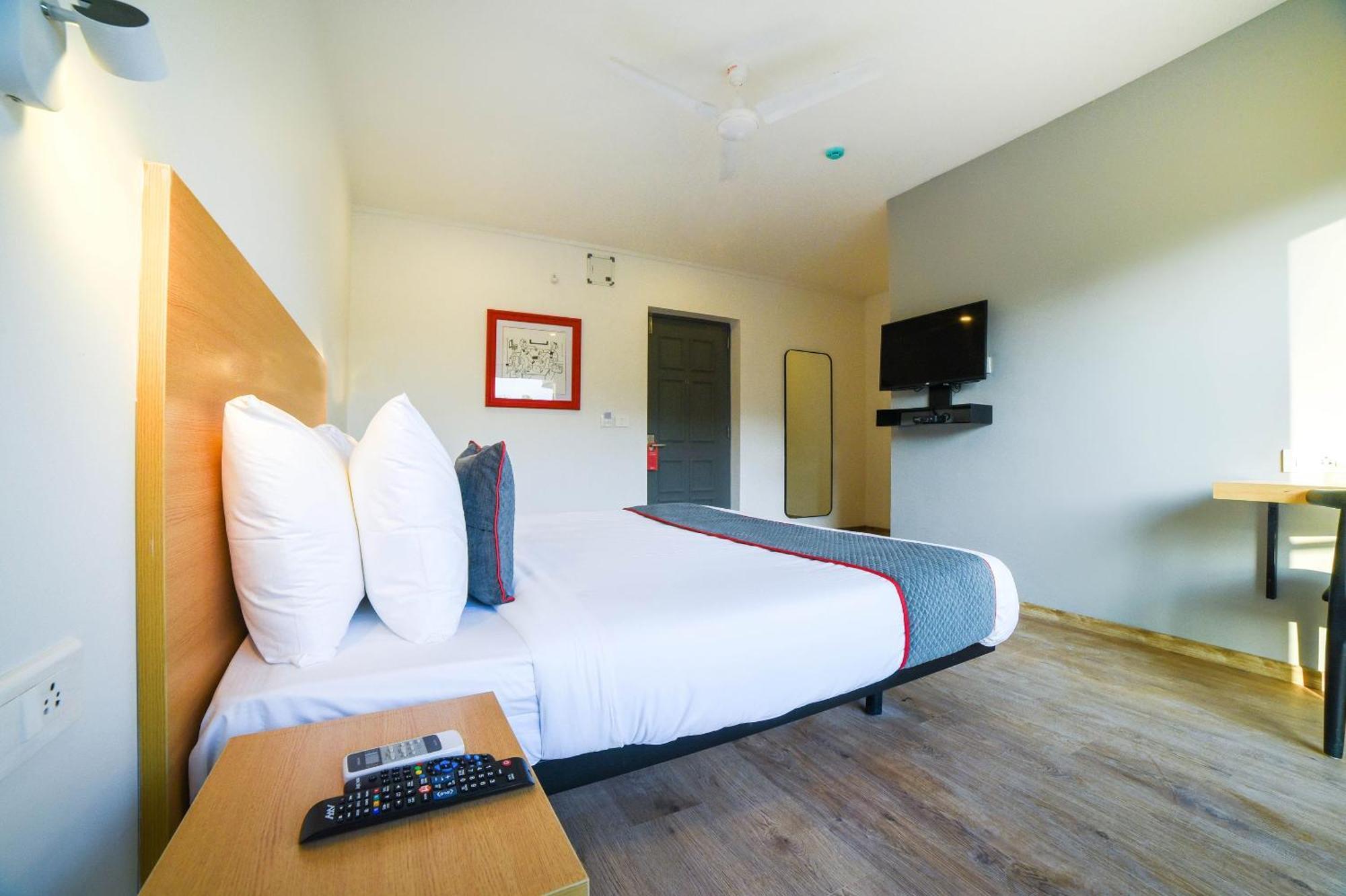 OYO Townhouse 211 Laguna Ecr Chennai Luaran gambar