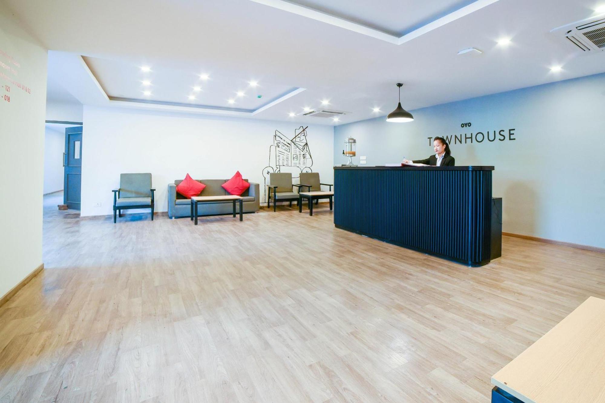 OYO Townhouse 211 Laguna Ecr Chennai Luaran gambar
